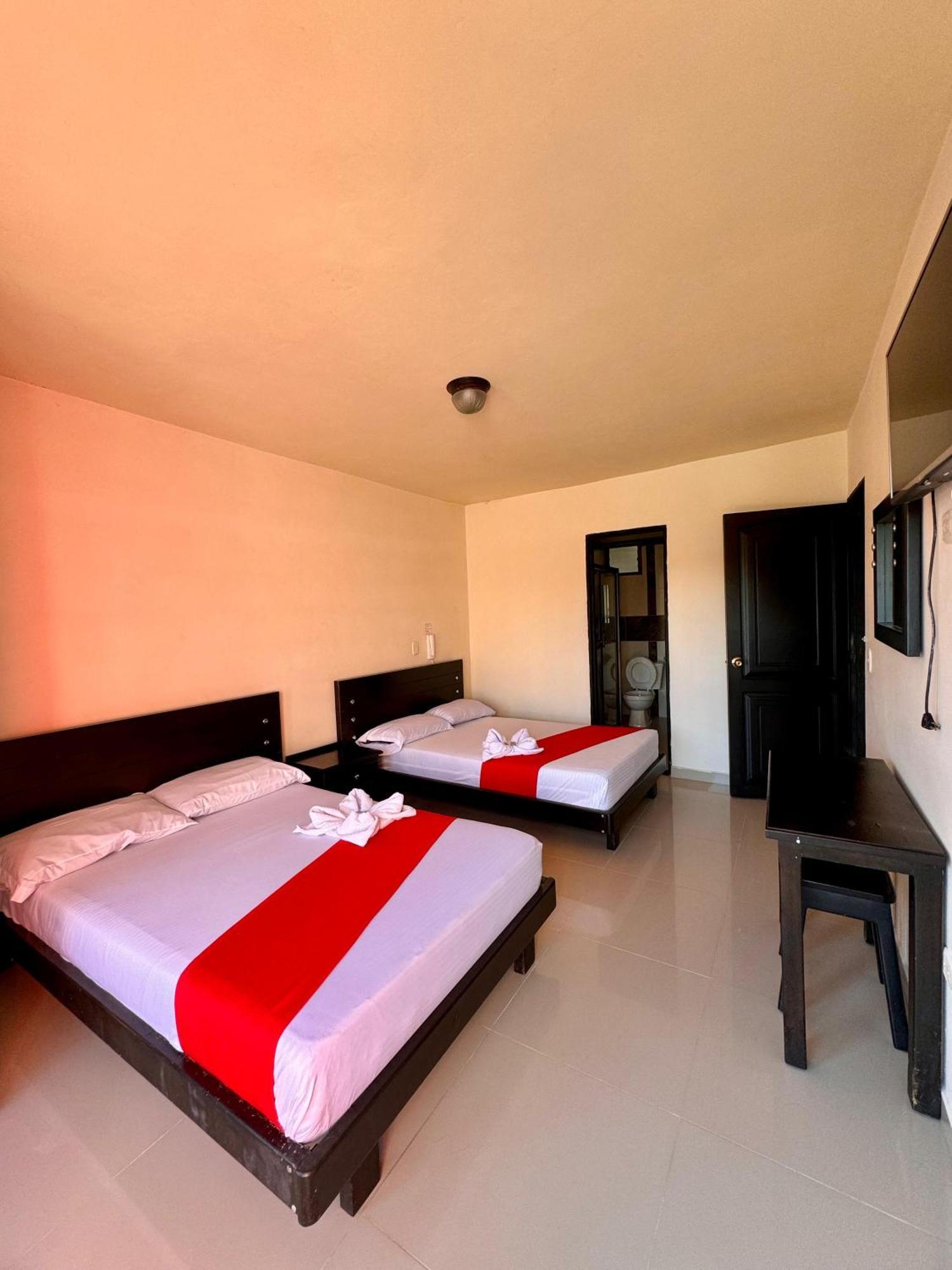 Hotel Portal Dorado Marinilla Eksteriør bilde